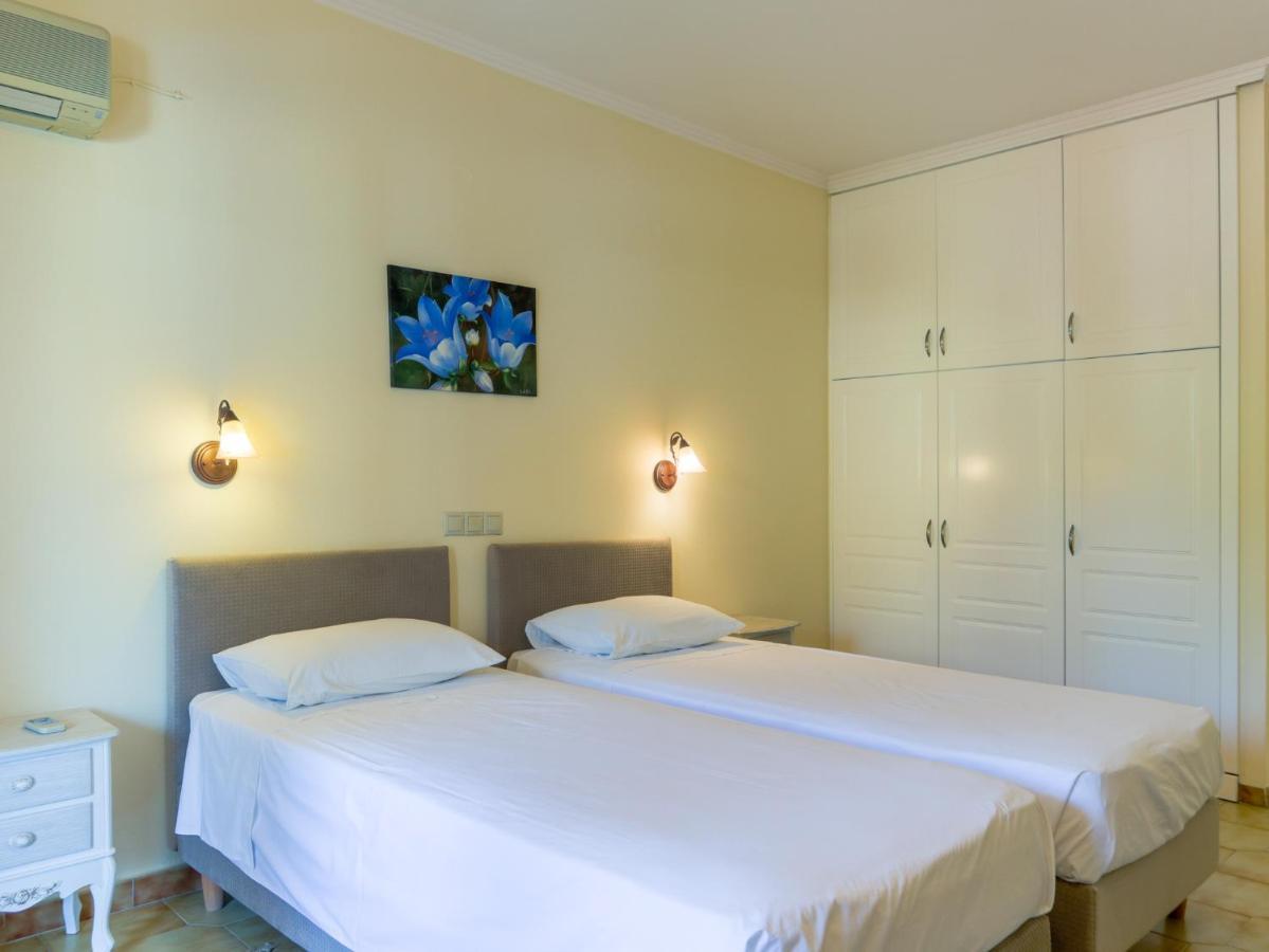 Fulvia Apartments Kassiopi Exteriér fotografie